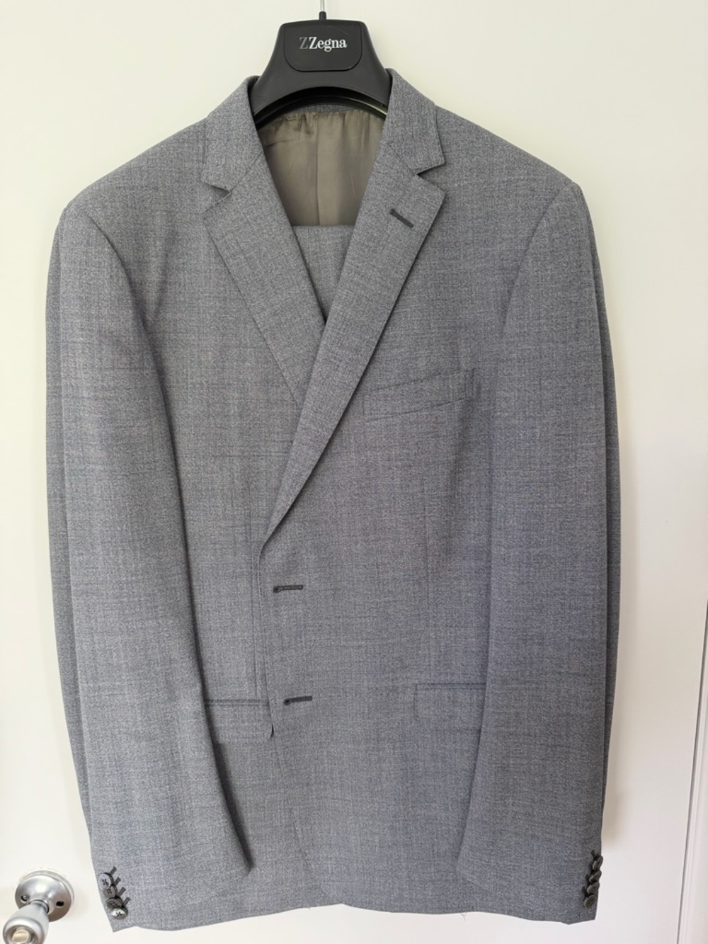 Z Zegna exceptional very light blue/ grey  two-button suit 56R -Pant: W:35”L33”